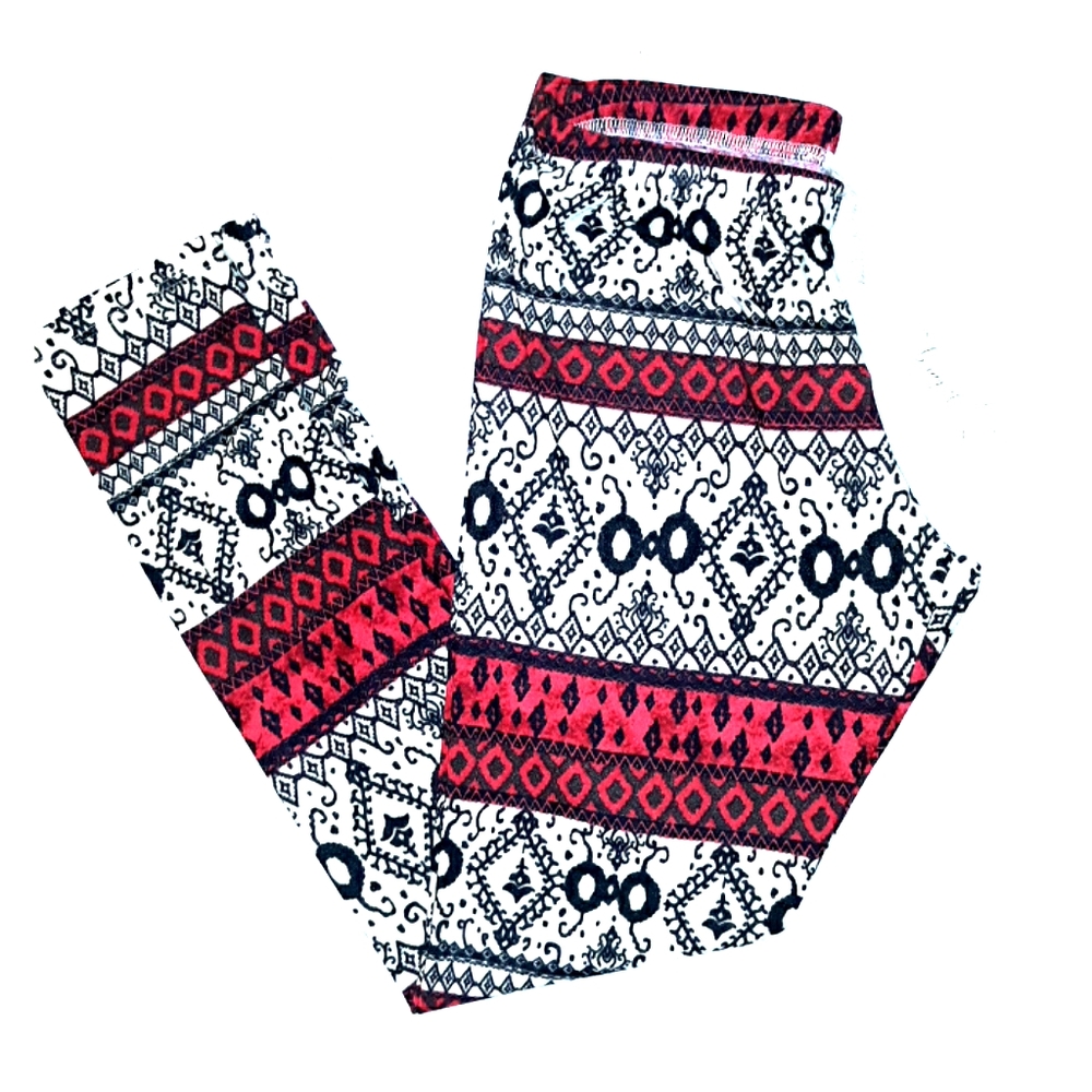 NWT Beautiful Girls YOUNG AT HEART leggings Pants